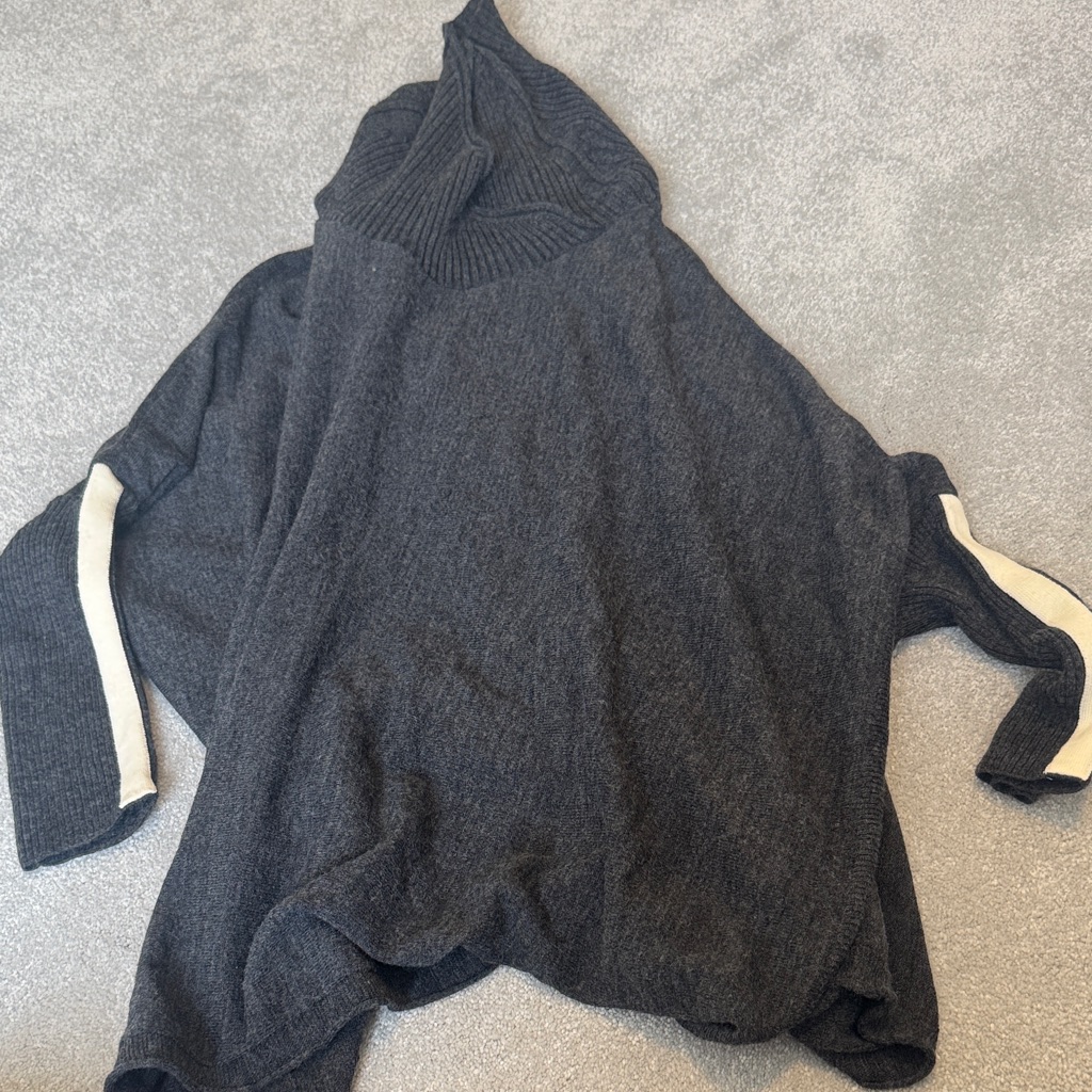 Elegant Dark Gray Turtleneck Sweater With Cream Stripes